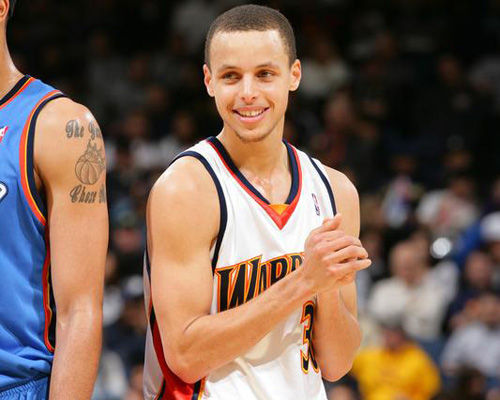 达万已返回巴西疗伤，将缺席今晚对阵麦克阿瑟的比赛（达万回巴西治疗伤势，今夜无缘对阵麦克阿瑟）