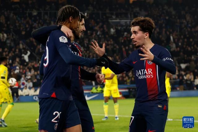 官方：勒诺尔芒左膝初步检查结果不乐观，将进行下一步评估（官方通报：勒诺尔芒左膝初检情况不佳，将进一步评估）