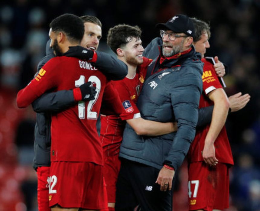 NBA杯半场：亚历山大17分6助，雷霆74-48太阳（NBA季中锦标赛半场：雷霆74-48压制太阳，亚历山大轰17分送6助攻）