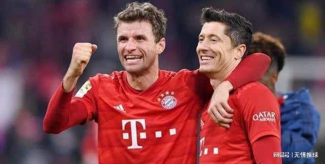 马卡：西蒙尼继续带训球队，重点关注普维尔中卫位置训练情况（马卡：西蒙尼继续主导训练，重点关注普维尔在中卫的训练表现）