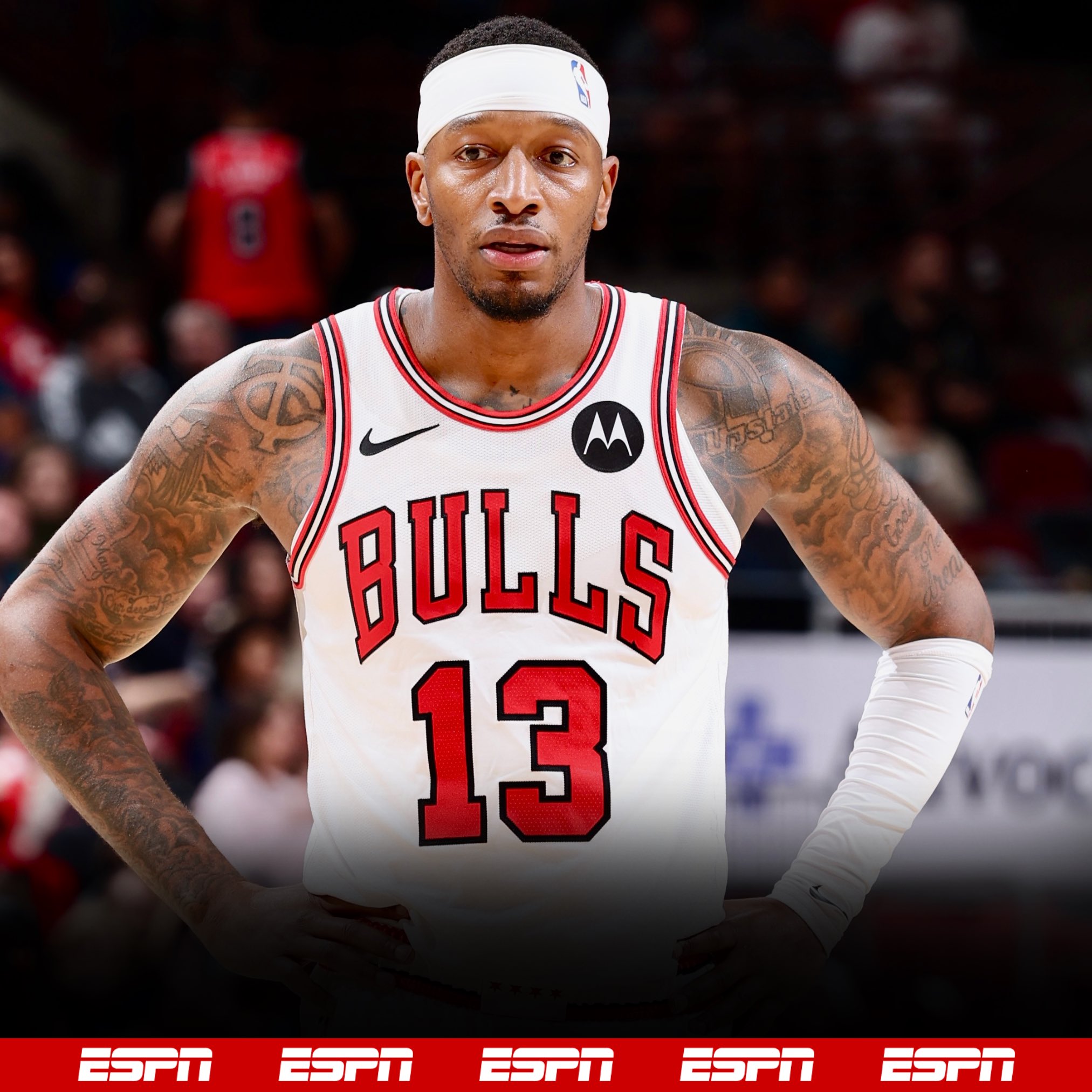 跟队记者：迈尼昂看起来不会续约，但阿莱格里仍在试图说服他（随队记者：迈尼昂大概率不续约，阿莱格里仍在努力游说）