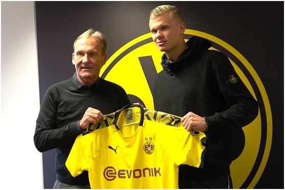 六台爆料皇马更衣室：卡瓦哈尔批裁判被打断，有人说都是狗屁借口（六台曝皇马更衣室内情：卡瓦哈尔质疑裁判遭打断，有人直斥全是借口）