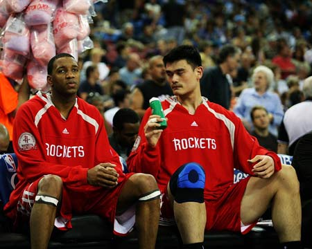 利物浦主场迎战诺丁汉森林，历史占优但上赛季两场不胜（利物浦坐镇安菲尔德迎战诺丁汉森林：往绩占优，上季两回合未取胜）