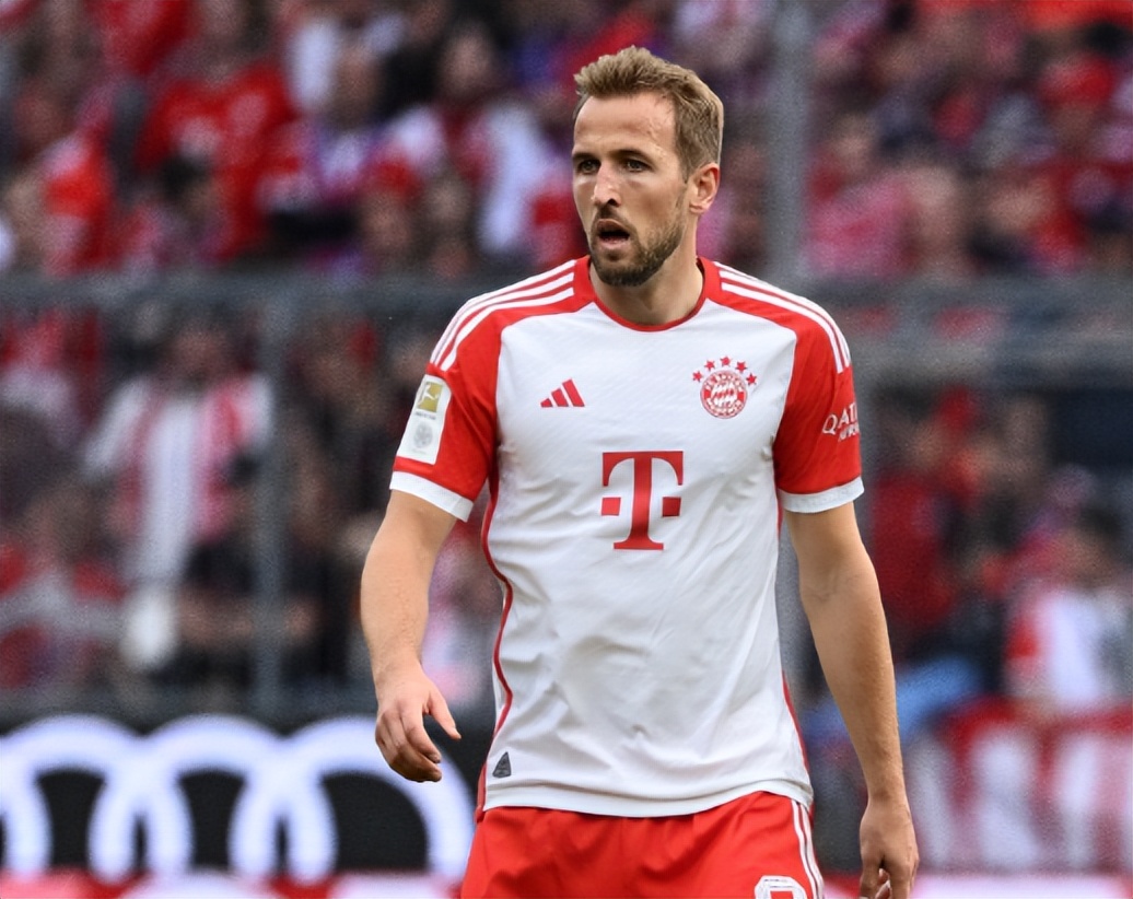 我懂用户晒视频：疑似泰山球迷看亚冠试图进入国安看台未果（视频曝光：疑似泰山球迷亚冠观赛欲入国安看台遭拒）