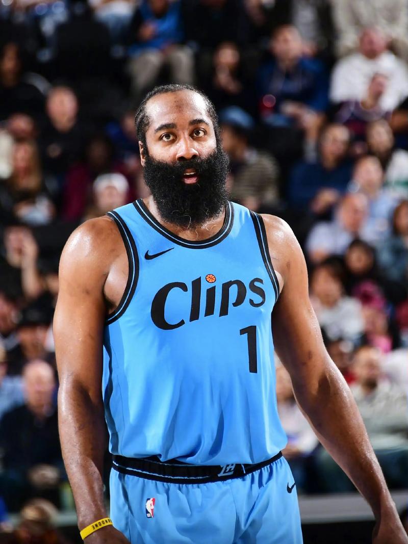 帕金斯：当年的KD、威少、哈登不愿意像如今雷霆球员这样牺牲（帕金斯：昔日KD、威少、哈登并不愿像现在这支雷霆那样牺牲）