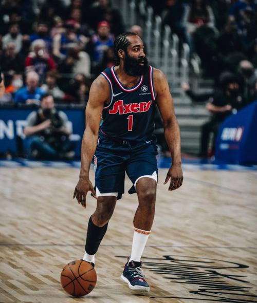 记者：辽宁铁人与俄超马哈奇卡拉有意签下哥伦比亚中场萨缅托（记者：辽宁铁人与俄超球队马哈奇卡拉均有意引进哥伦比亚中场萨缅托）